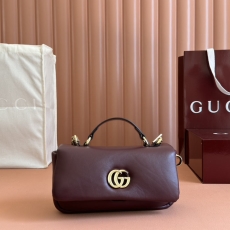 Gucci Satchel Bags